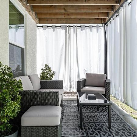 Grand Oaks Terminal In The Heights Apartment Tampa Exterior photo